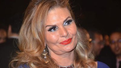 فيديو| يسرا تحتفل بتجاوز أغنية 