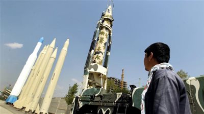 الحوثيون يوجهون صاروخ بالستي ضد شركة أرامكو السعودية