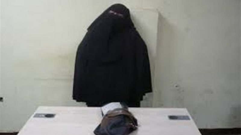 منتقبة تحاول سرقة