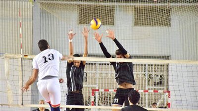 طائرة الزمالك تهزم الداخلية 3 – صفر وتتأهل لربع نهائي كأس مصر