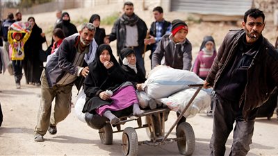 الجيش السورى يؤمن خروج المدنيين من الغوطة الشرقية 