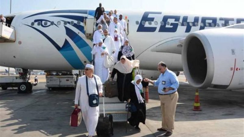 المعتمرين المسافرين