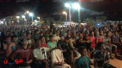 صور| احتشاد المئات بمقاهي الوادي الجديد لمتابعة مباراة مصر والبرتغال