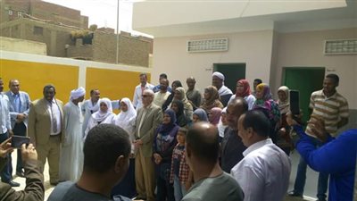 صور| محافظ أسوان يفتتح الوحدة الصحية بـ 
