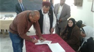 صور|النائب سليمان: إقبال كثيف لنساء مطروح على اللجان لإنتخابات الرئاسة
