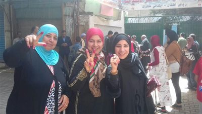 عدسة المواطن ترصد فرحة المواطنين بالحبر الفسفوري في انتخابات الرئاسة 2018