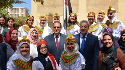 محافظ الدقهلية: توافد المواطنين على اللجان رسالة للعالم برغبة المصريين في استقرار الوطن