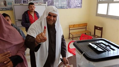 النائب أحمد الشريف يدلي بصوته في انتخابات الرئاسة المصرية 2018 