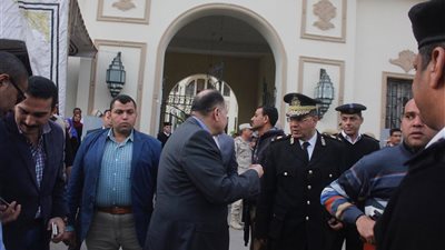 مدير أمن الجيزة يتفقد لجان انتخابات الرئاسة 2018 بالمتحف المصري 