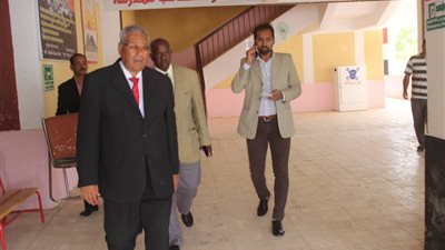 توافد رجال أعمال شرم الشيخ في اليوم الثاني من التصويت على لجان الانتخابات الرئاسية