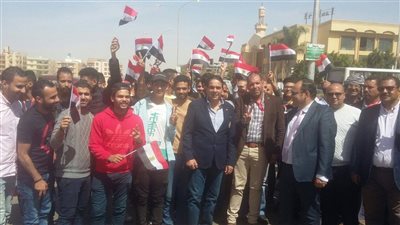 النائب أيمن أبو العلا بين صفوف الناخبين للمشاركة في الانتخابات المصرية 2018
