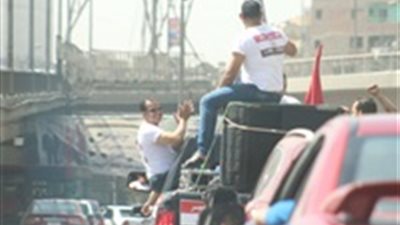 مسيرة بالسيارات تنطلق من شارع جامعة الدول العربية احتفالًا بـ الانتخابات المصرية 2018