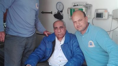 توفير سيارة لنقل أحد ذوي الاحتياجات الخاصة بانتخابات الرئاسة بالإسكندرية