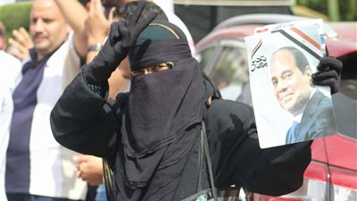 الانتخابات الرئاسية 2018.. السيدات والأطفال أبرز مشاهد احتفال المصريين بالعرس الديموقراطي