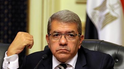 الضرائب على رأس أسباب زيادة الإيرادات 