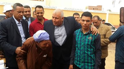 محافظ الوادي الجديد: رحلتا عمرة لأكبر مسن وأصغر شاب مشارك الانتخابات المصرية ٢٠١٨‎