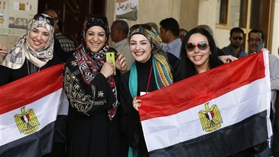 محافظ أسوان: أتوقع زيادة الإقبال على اللجان خلال الساعات المقبلة