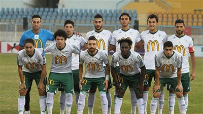 شيكات بدون رصيد سبب انقلاب لاعبي المصري على الفريق
