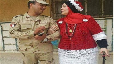 قصة حب على أبواب لجان انتخابات الرئاسة المصرية 2018 في صورة