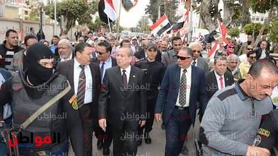 محافظ دمياط يقود مسيرة لحشد المواطنين امام لجان انتخابات الرئاسة المصرية 2018 (صور)