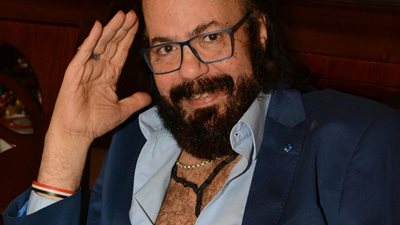 طلعت زكريا يدلي بصوته في الانتخابات الرئاسية المصرية 2018 