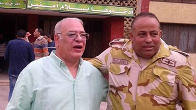 الانتخابات المصرية 2018.. الفنان صلاح عبد الله يدلي بصوته بمدرسة الجيزة الثانوية الزراعية