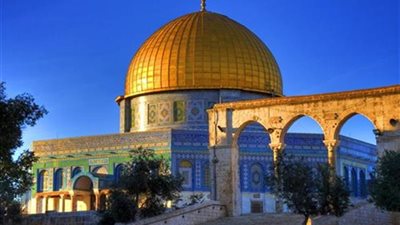 الأقصى يشهد انتهاكا جديدا عشية الذكرى الـ42 ليوم الأرض