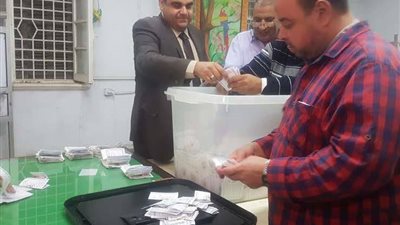 مؤشرات أولية.. السيسى 64934 صوتا وموسى 2058 صوتا