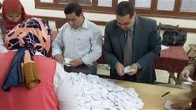 مؤشرات أولية| 31 ألف و577  صوتا للسيسي و 858 صوتا لموسى بطما في سوهاج