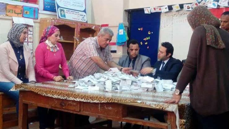 فرز الاصوات في الانتخابات
