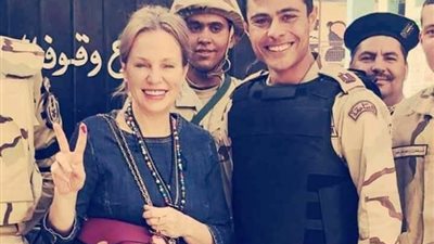 صور.. بوابة 