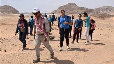 صور| فريق أصدقاء محمية رأس محمد يواصل حملات النظافة بـ 