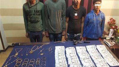 تشكيل عصابي بكفر الشيخ يستغل سفر مواطن للخارج ويسرق أمواله وذهبه