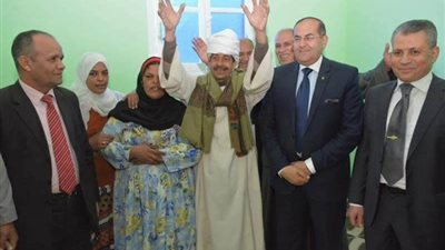 محافظ سوهاج: توصيل المرافق لـ 453 منزلًا بتكلفة 7 ملايين جنيه