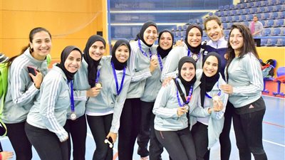 مجلس الزمالك يكرم آنسات الطائرة بعد حصولهن على الميدالية البرونزية