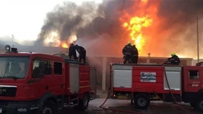 الحماية المدنية تسيطر على حريق حظيرة مواشى بالسنبلاوين 
