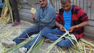 كنائس الفيوم تتزين بسعف النخيل احتفالاً بـ 