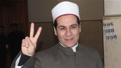 مظهر شاهين مهنئًا الأقباط بعيد السعف: المصريون لا تُعرف ديانتهم إلا في دور العبادة