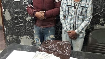 كشف غموض سرقة ألف دولار من سيدة بالمرج 
