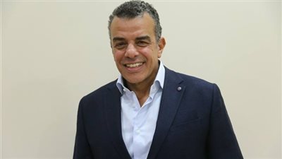 لجنة تحديث  يجتمعون لوضع نظام حضور الجماهير 