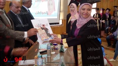 صور| محافظ الوادي الجديد يشهد حفل تخريج دفعة كلية الطب البيطري ٢٠١٧
