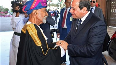 السلطان قابوس يهنئ الرئيس السيسي لفوزه في الانتخابات المصرية 2018