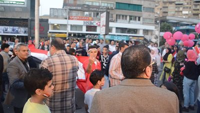 فيديو| احتفالات المصريين بفوز السيسي في انتخابات الرئاسة 2018 بميدان الحجاز