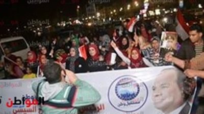 فيديو| الآلاف تحتشد بميادين دمياط للاحتفال بفوز الرئيس السيسى