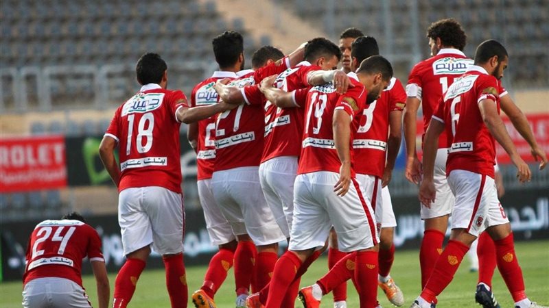 لاعبو الأهلي