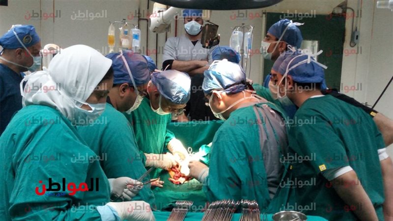 فصل التؤام الملتصق-جامعة