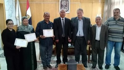 صور| وكيل صحة بني سويف يكرم 3 موظفين مثاليين عن شهر مارس