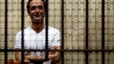 اليوم.. إعادة محاكمة أحمد دومة في 