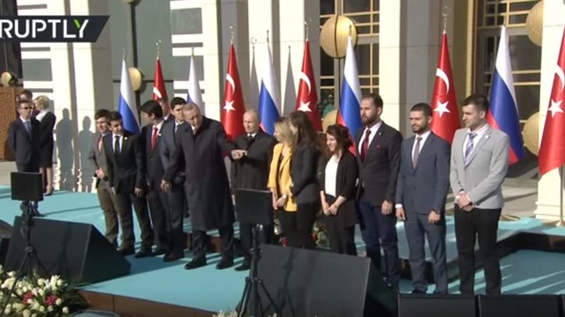 أردوغان يخطف فتاة