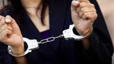 سقوط تاجرة مخدرات هاربة من حكم جنائي في الزيتون
